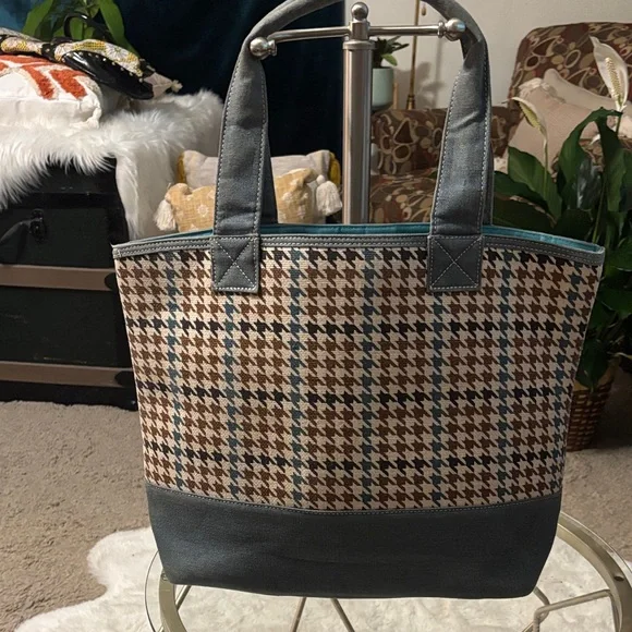 Spartina 449 Houndstooth Tote - Green and Brown - Picture 3 of 9